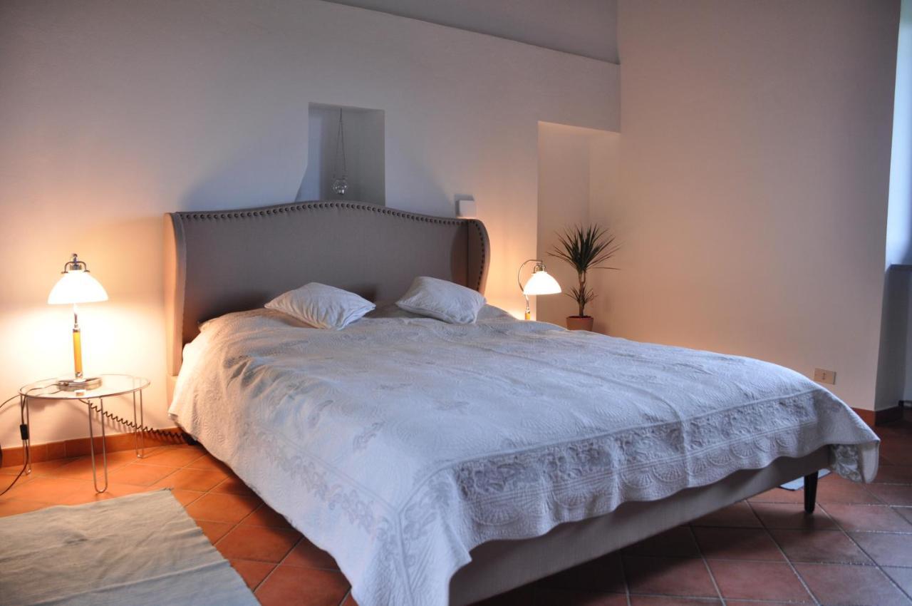 망고 Casa Langa Di Lola B&B 외부 사진