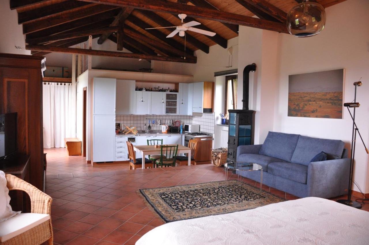 망고 Casa Langa Di Lola B&B 외부 사진