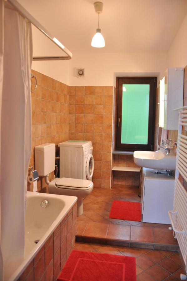 망고 Casa Langa Di Lola B&B 외부 사진